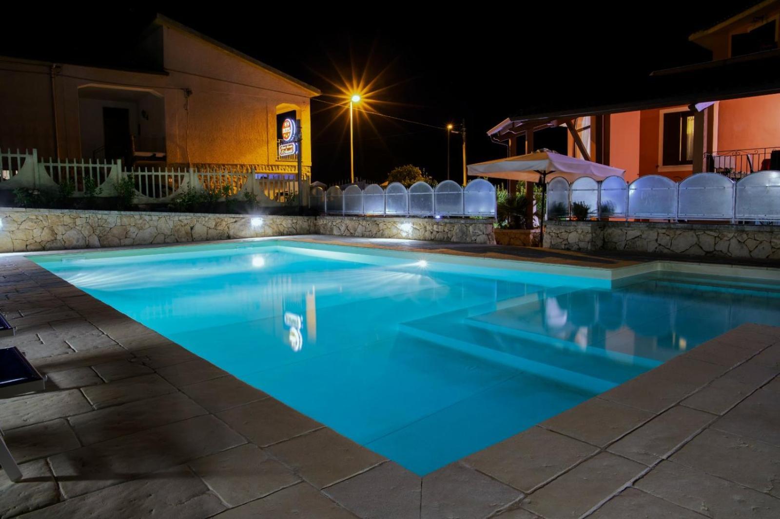 Piccola Locanda S'Ausentu Uri Exterior photo